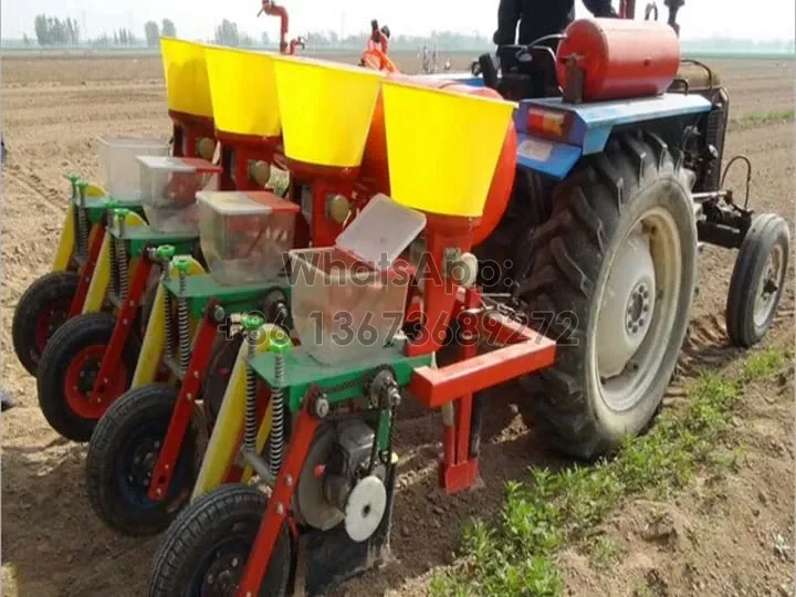 Máquina de plantar milho nas Filipinas